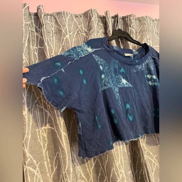 We The Free Blue Star Patterned Women's Crop Top size Medium free people - Picture 2 of 4